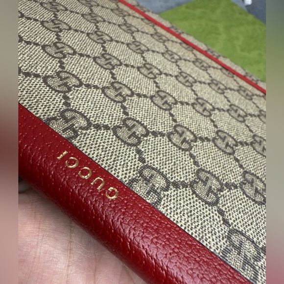 GUCCI supreme hard cover notebook - Picture 6 of 9